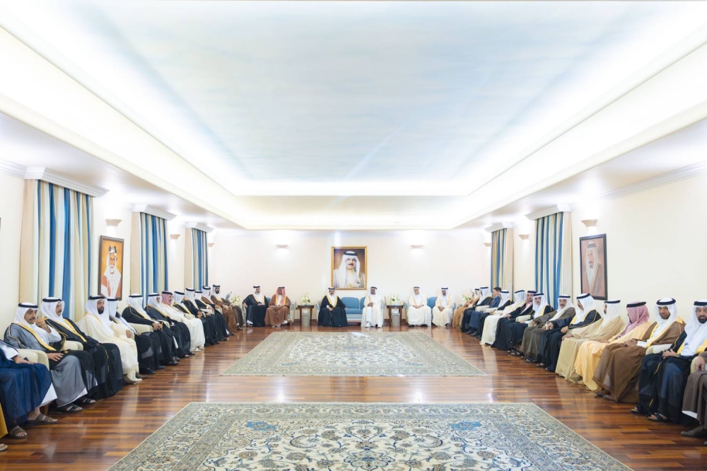 الملك يشرف حفل زواج الشيخ خالد بن ناصر بن خالد آل خليفة حفيد وزير الديوان الملكي