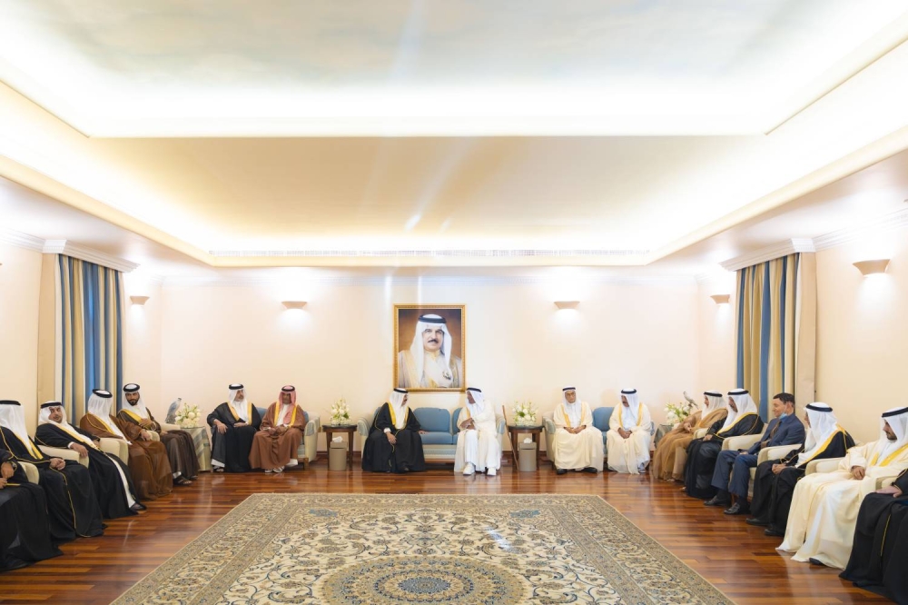 الملك يشرف حفل زواج الشيخ خالد بن ناصر بن خالد آل خليفة حفيد وزير الديوان الملكي