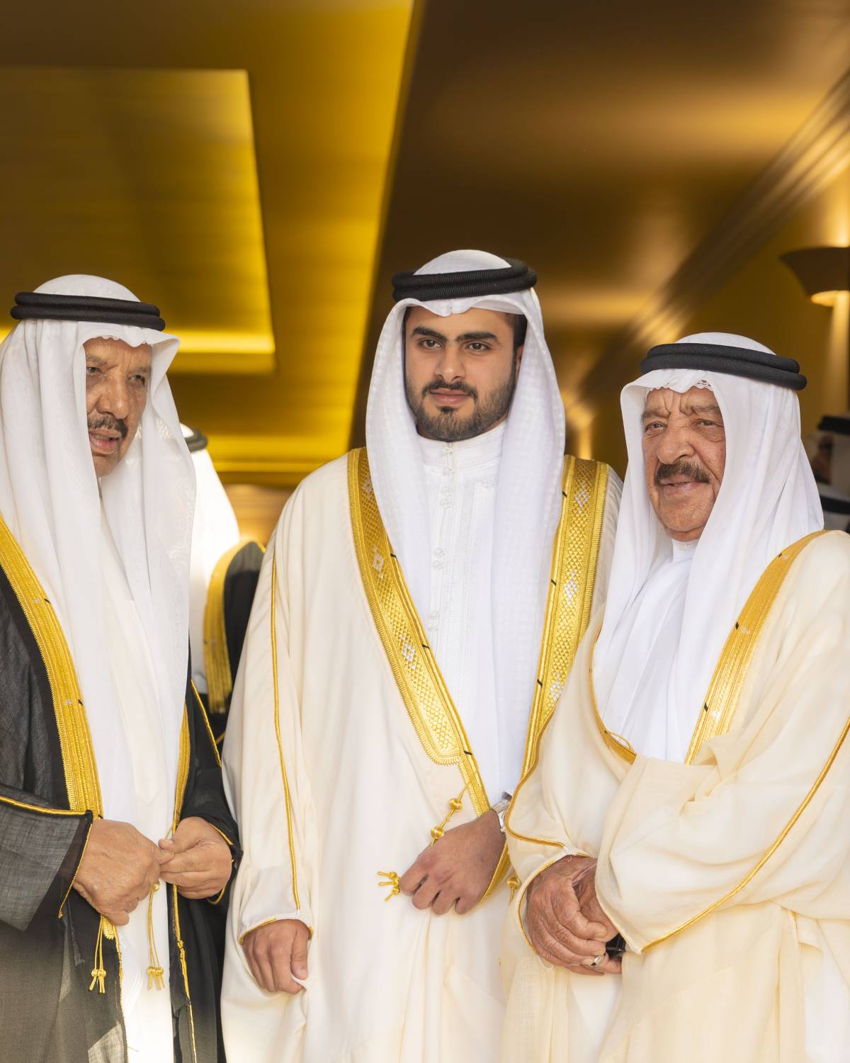 الملك يشرف حفل زواج الشيخ خالد بن ناصر بن خالد آل خليفة حفيد وزير الديوان الملكي