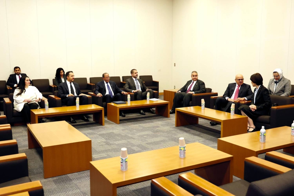 وزير الخارجية يجتمع مع رئيسة لجنة الشؤون الخارجية في البرلمان الياباني