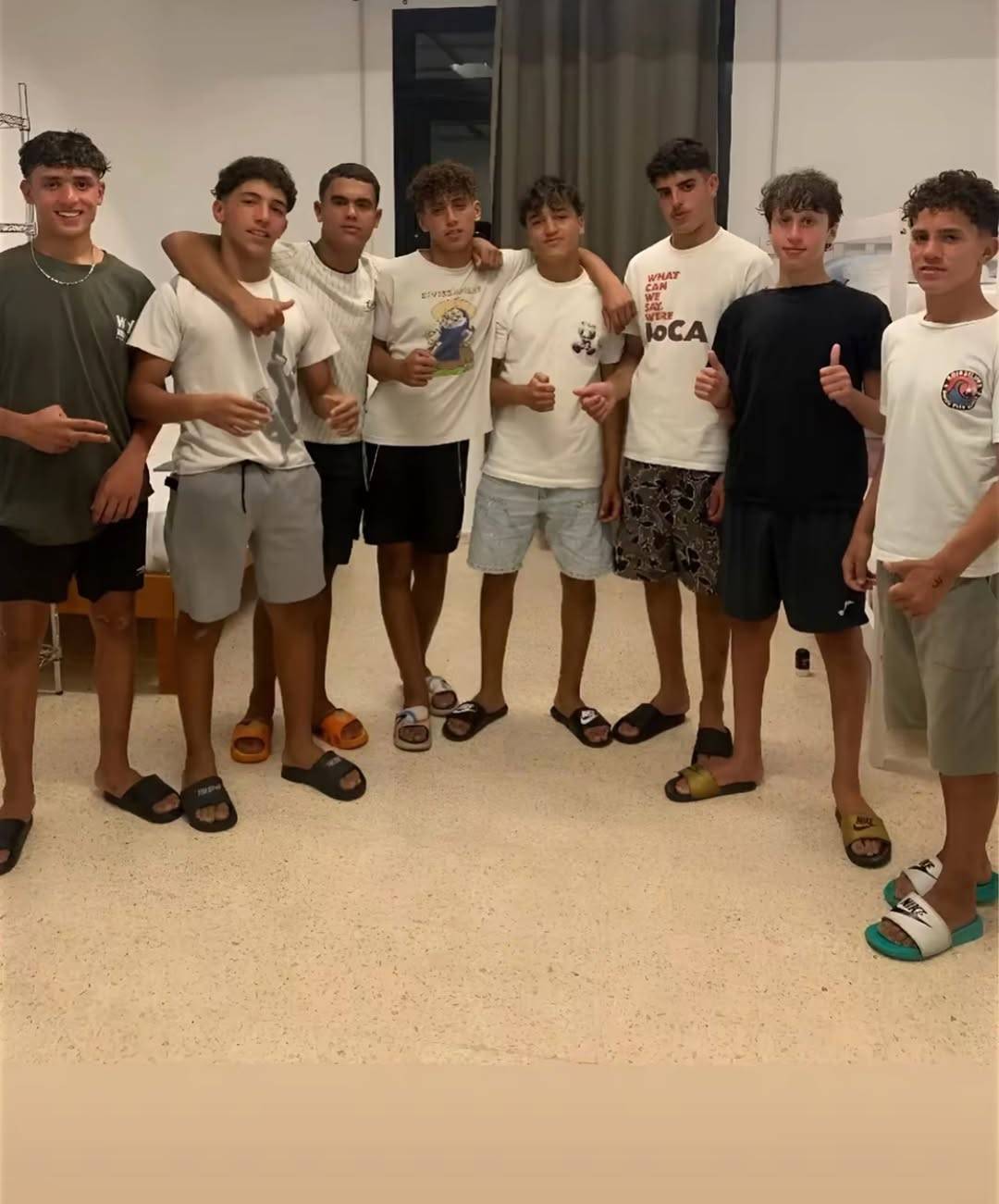 سبعة قاصرين من الجزائر العاصمة يستولون على قارب بقوة 85 حصاناً ويبحرون به نحو إسبانيا