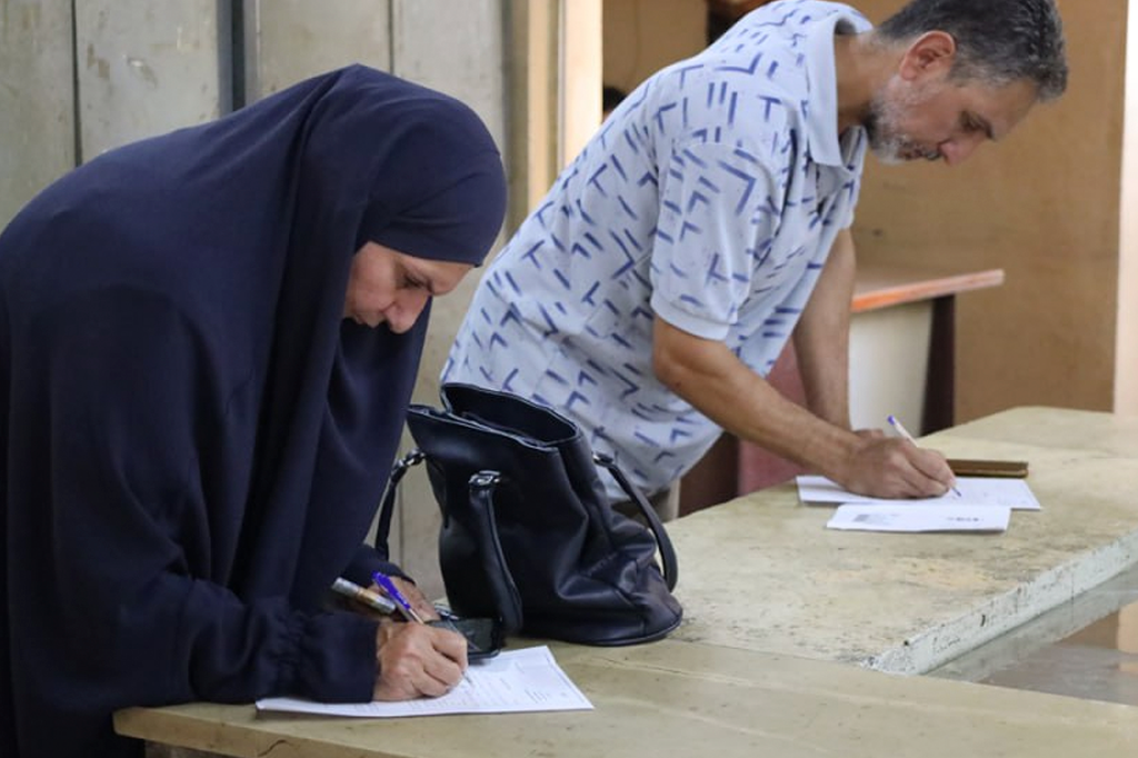 سوريا تعيد تعيين 17 ألف معلم فُصلوا في عهد النظام السابق