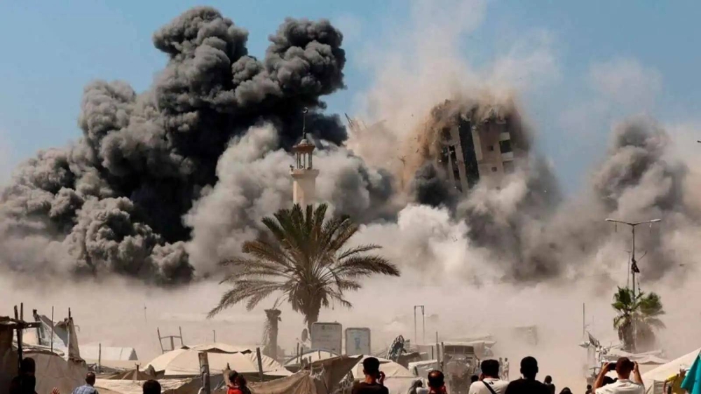 ضابط إسرائيلي: غزة ستتعرض اليوم لقصف &laquo;لم يسبق له مثيل&raquo;