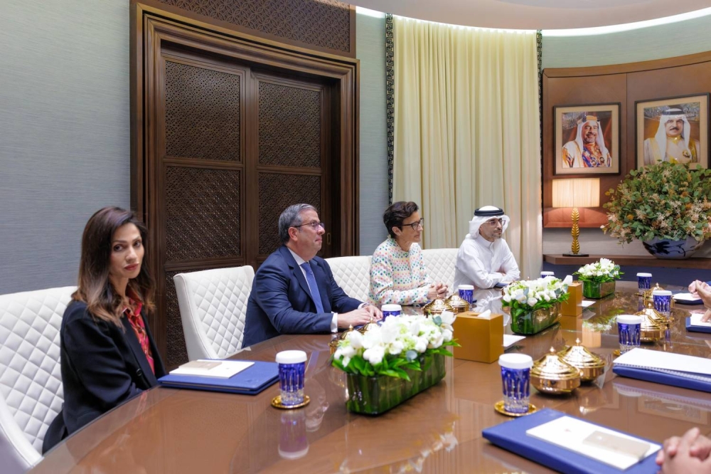 ناصر بن حمد: مملكة البحرين مركز استراتيجي إقليمي للطاقة والخدمات المالية