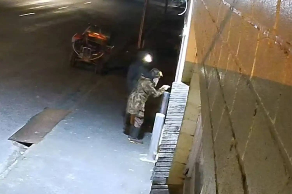 بعد 4 سنوات من الاختباء.. مقتل الأب الهارب في نيوزيلندا إثر تبادل إطلاق نار مع الشرطة