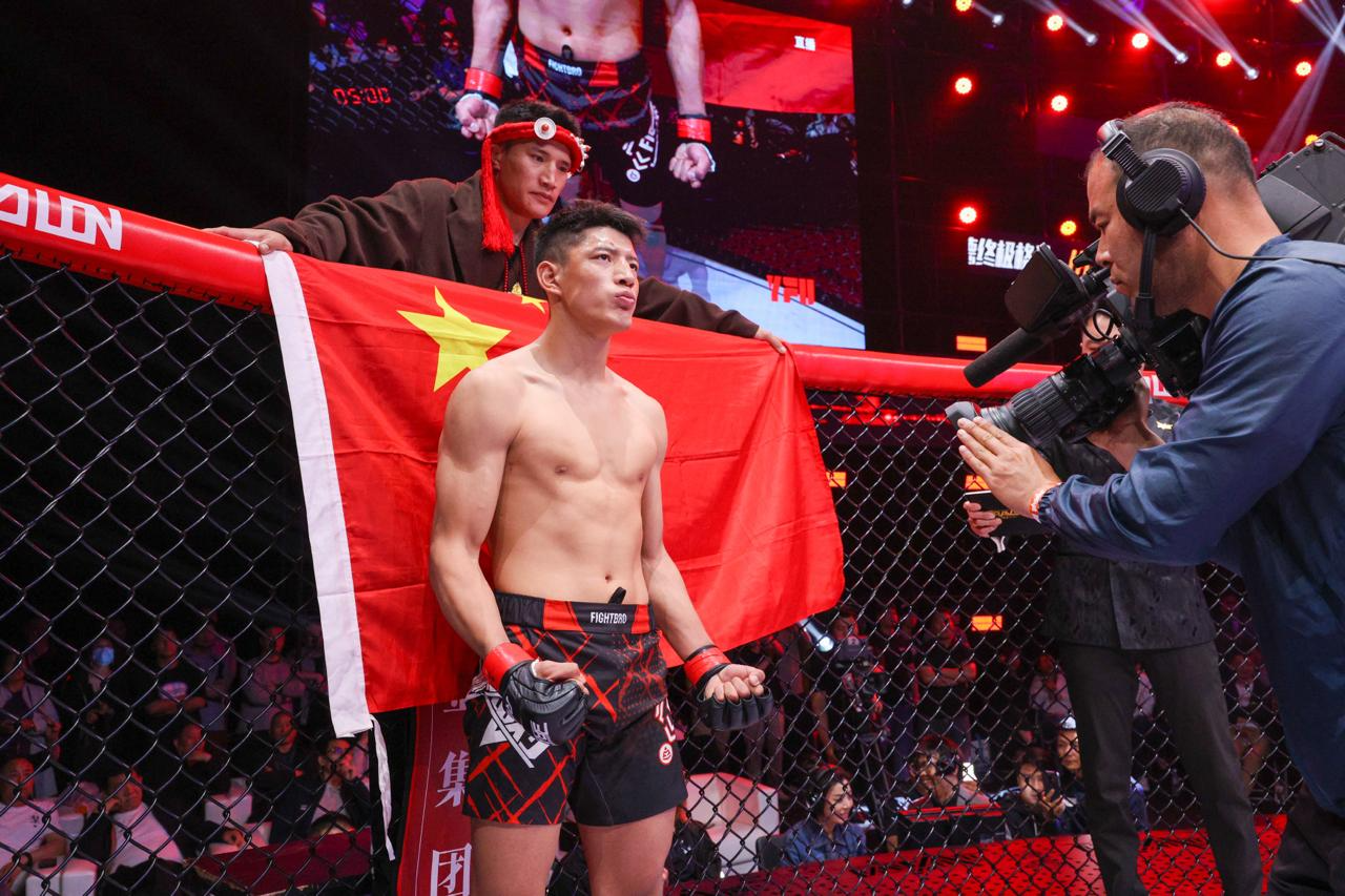 BRAVE CF تعود إلى الصين لاستكشاف جيل جديد من نجوم الفنون القتالية