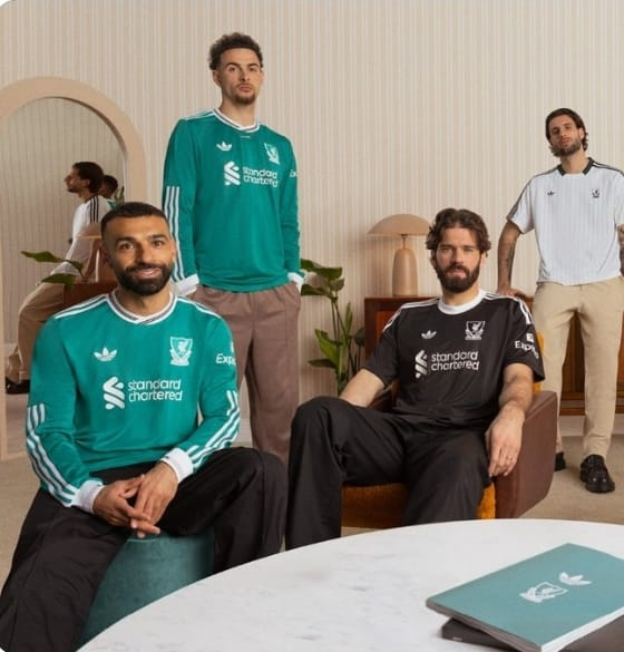 ليفربول يكشف عن القميص الثالث بمشاركة محمد صلاح