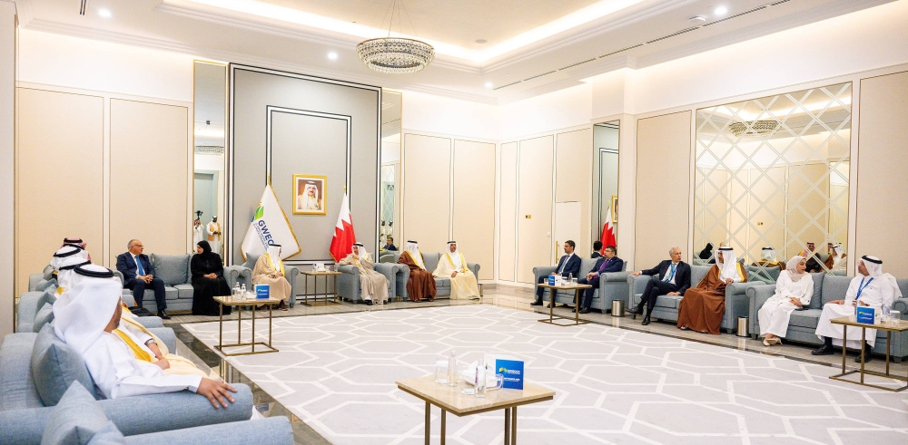 خالد بن عبد الله يلتقي كبار المتحدثين والمشاركين في المؤتمر العالمي للمياه والطاقة وتغير المناخ