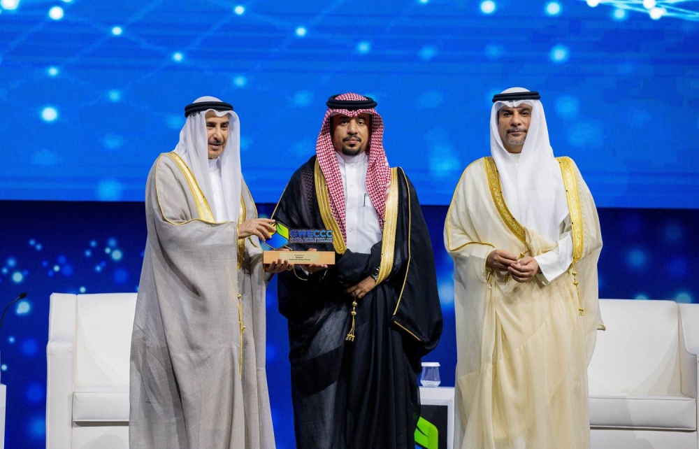 خالد بن عبد الله يفتتح أعمال المؤتمر العالمي للمياه والطاقة وتغير المناخ