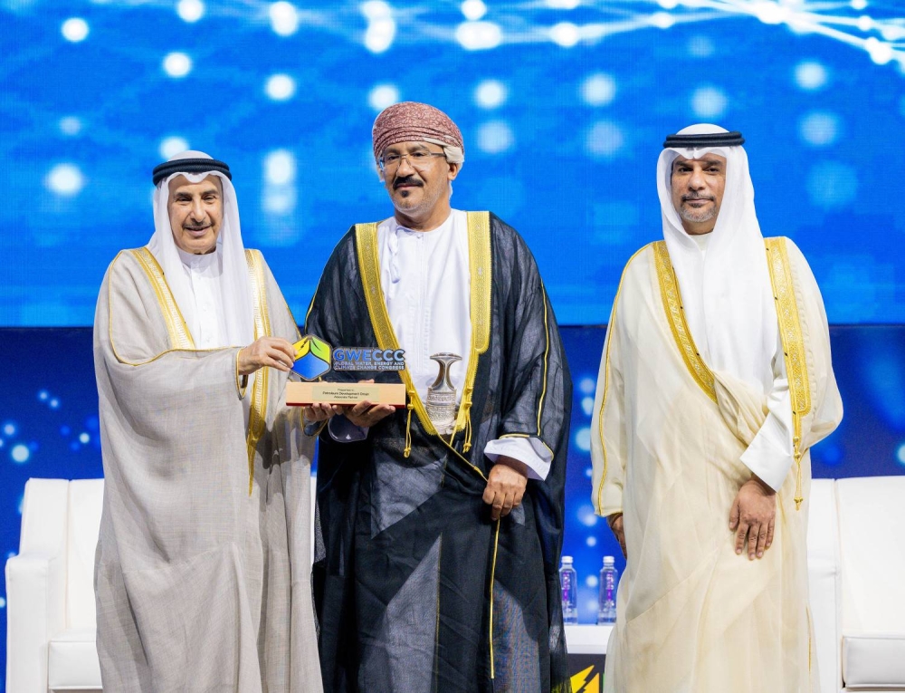 خالد بن عبد الله يفتتح أعمال المؤتمر العالمي للمياه والطاقة وتغير المناخ