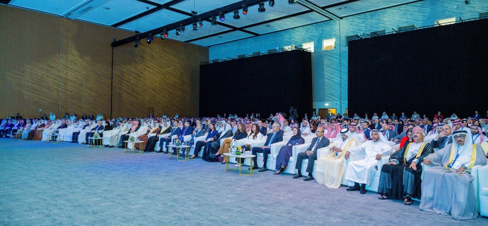 خالد بن عبد الله يفتتح أعمال المؤتمر العالمي للمياه والطاقة وتغير المناخ