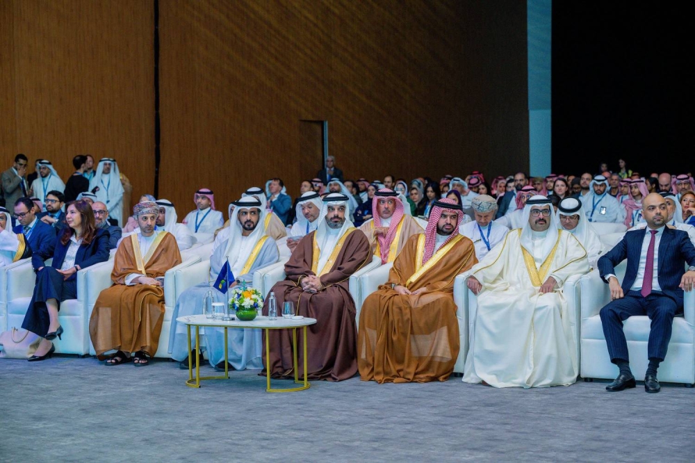 خالد بن عبد الله يفتتح أعمال المؤتمر العالمي للمياه والطاقة وتغير المناخ