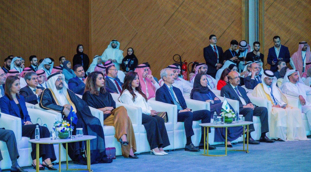 خالد بن عبد الله يفتتح أعمال المؤتمر العالمي للمياه والطاقة وتغير المناخ