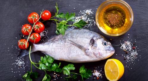 فوائد تناول الأسماك مرتين أسبوعيًا.. تعرف عليها