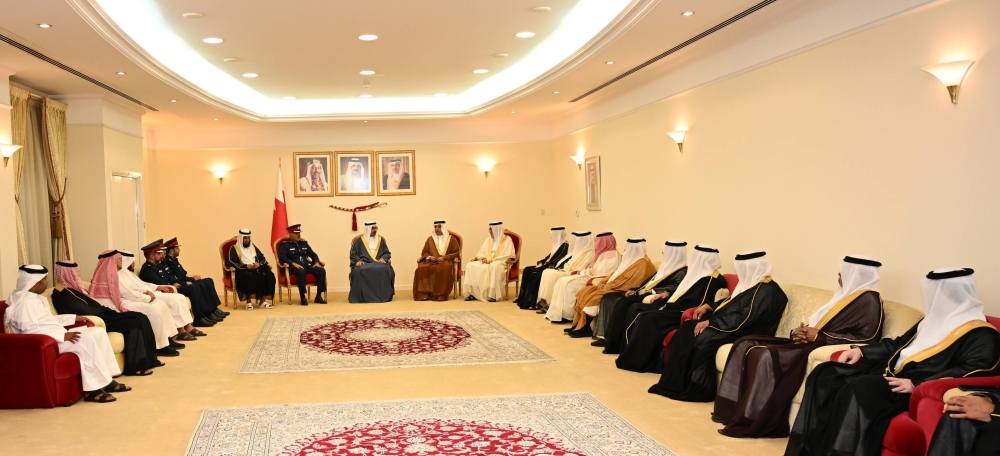 محافظ الجنوبية يستقبل الأهالي في مجلس المحافظة الأسبوعي