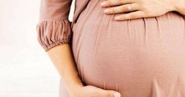 أهمية الفيتامينات لصحة الحامل والجنين.. منها تعزيز المناعة