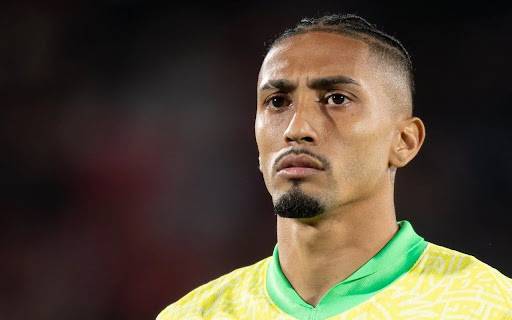 رافينيا يهاجم أجواء بوليفيا بعد هزيمة البرازيل في التصفيات