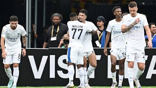 الهلال السعودي يكشف عن قميصه الثالث لموسم 2025/2026.. فيديو