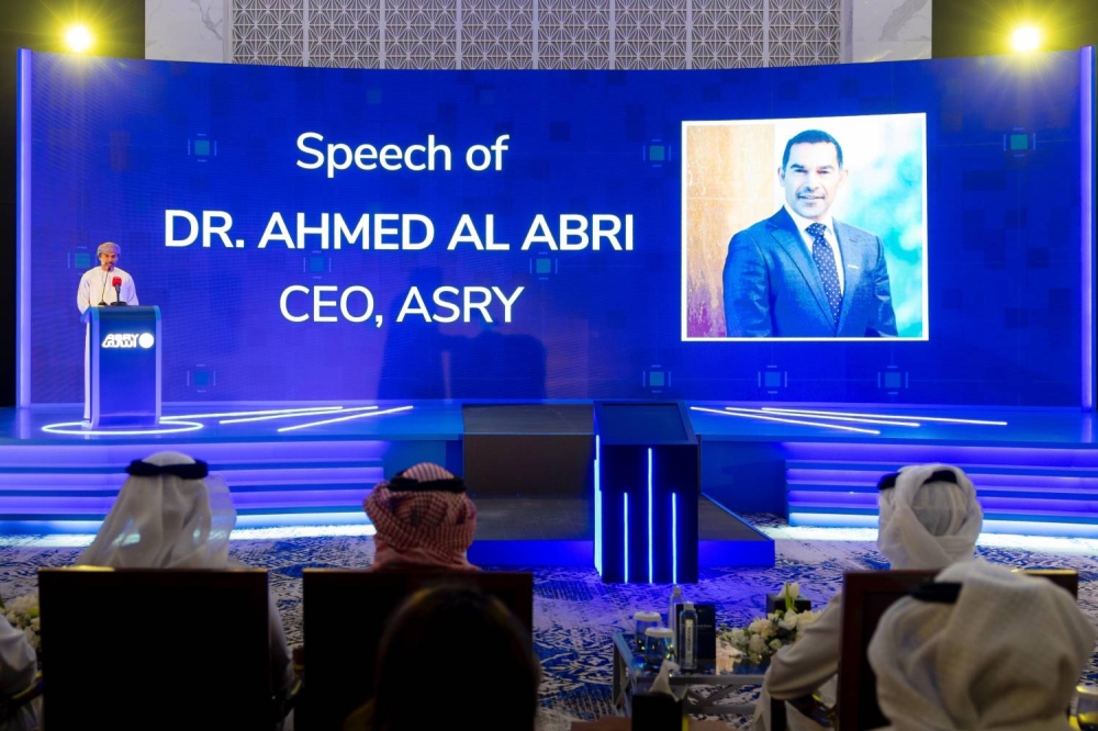 ناصر بن حمد يحضر حفل تدشين شركة &laquo;أسري&raquo; لمشروع الطاقة الشمسية