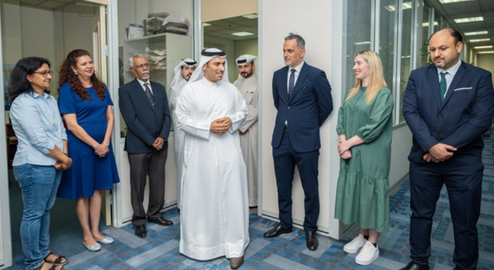 وزير الإعلام: "جلف ديلي نيوز" تنقل رسالة البحرين الحضارية