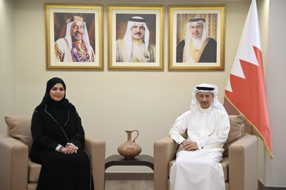 محافظ الشمالية يستقبل مدير عام بلدية المنطقة الشمالية