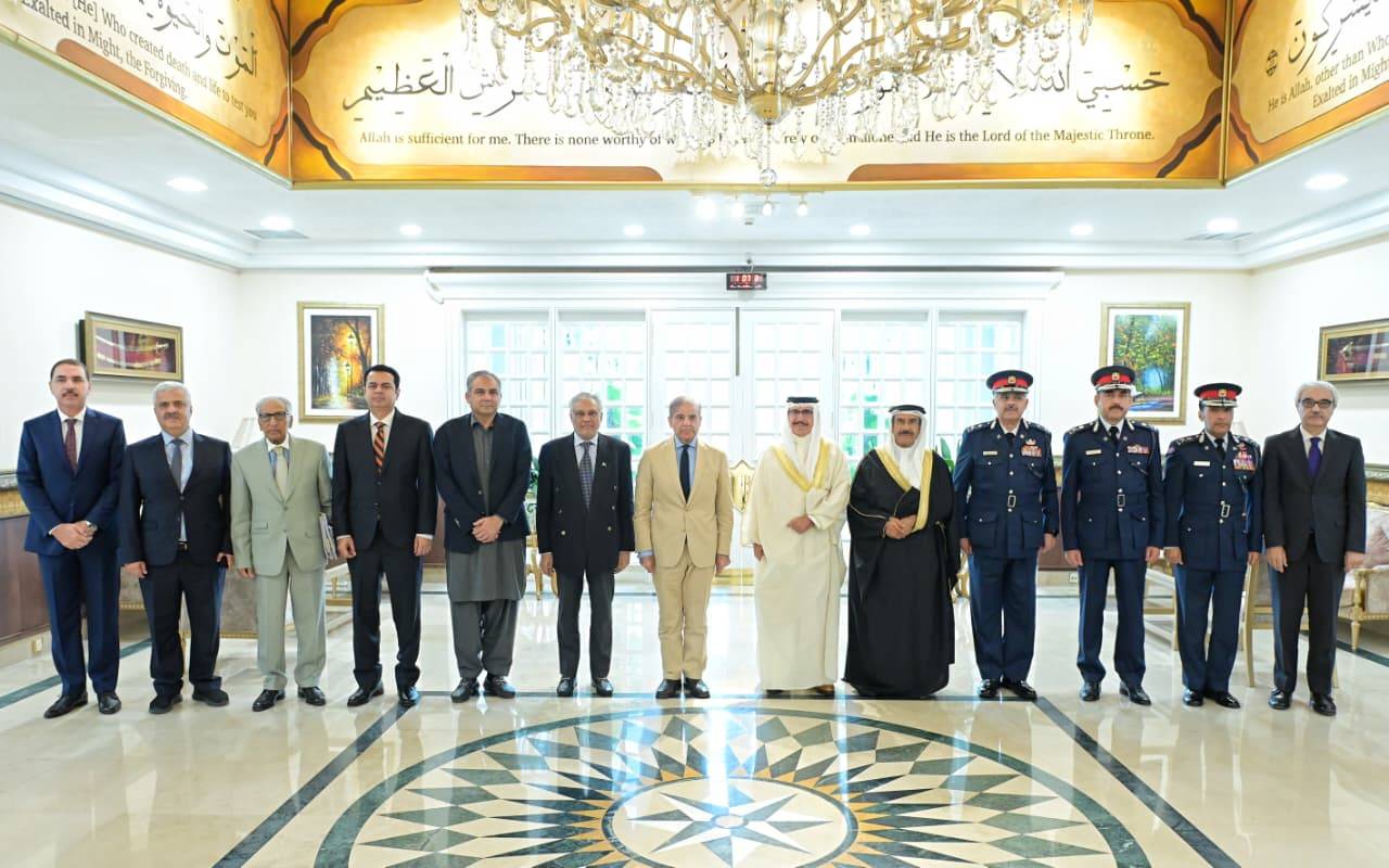 الرئيس الباكستاني: باكستان تقدر عالياً علاقاتها الأخوية مع البحرين وهي علاقات راسخة الجذور