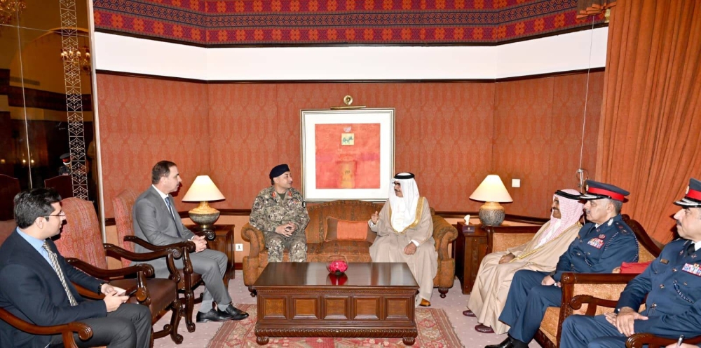 الرئيس الباكستاني: باكستان تقدر عالياً علاقاتها الأخوية مع البحرين وهي علاقات راسخة الجذور