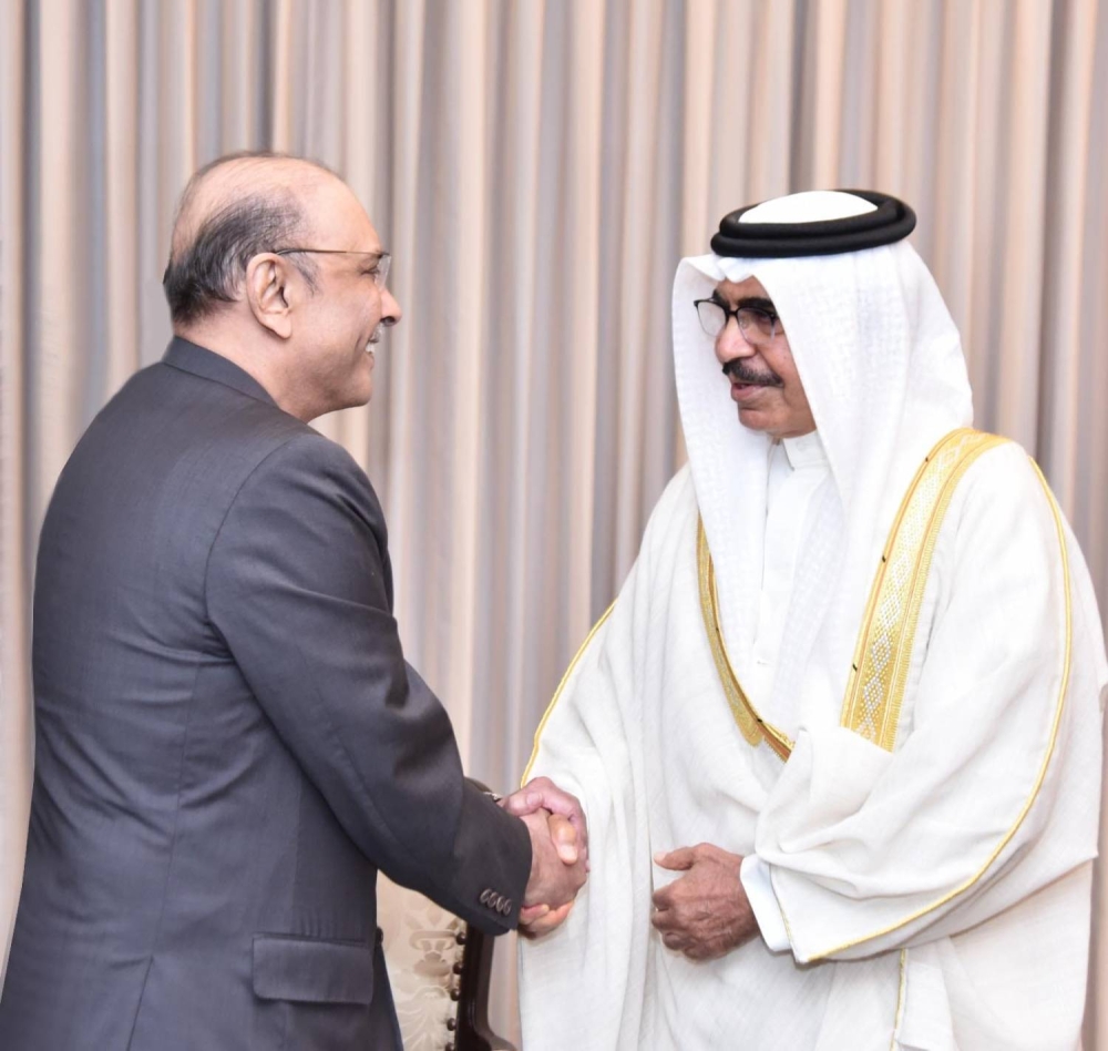 الرئيس الباكستاني: باكستان تقدر عالياً علاقاتها الأخوية مع البحرين وهي علاقات راسخة الجذور