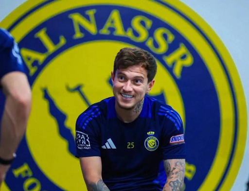 أوتافيو يعلن رقم قميصه الجديد مع القادسية بعد انتقاله من النصر