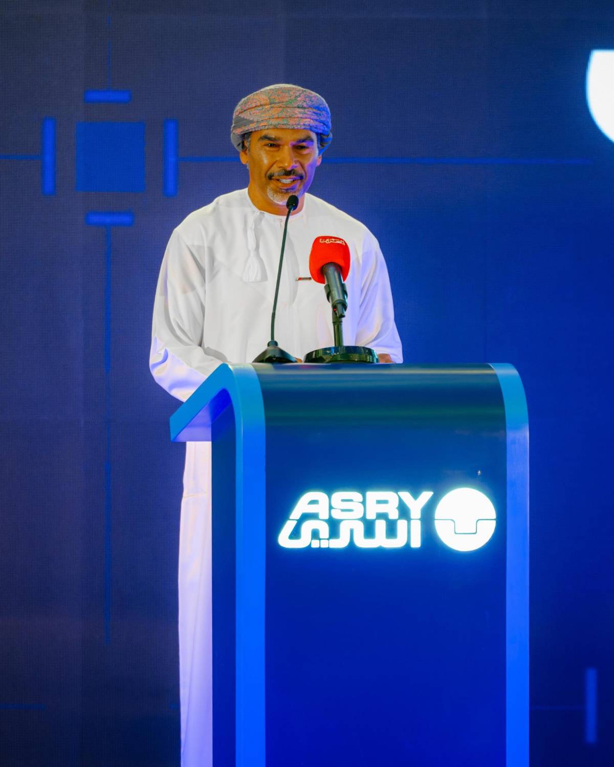 ناصر بن حمد: مشروع "أسري" للطاقة الشمسية يجسد الرؤية المستقبلية للمملكة في الابتكار البيئي والتحول للطاقة النظيفة