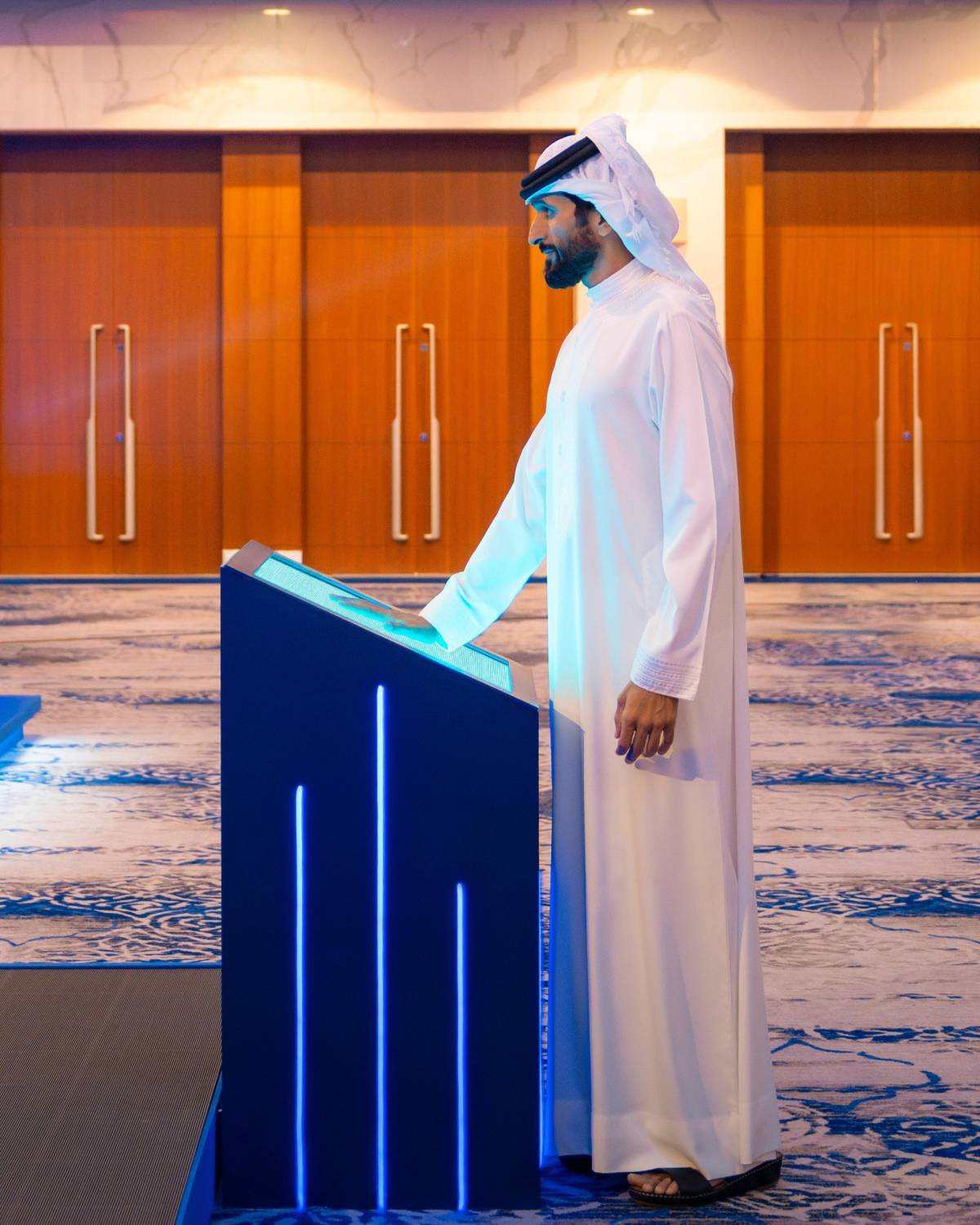 ناصر بن حمد: مشروع "أسري" للطاقة الشمسية يجسد الرؤية المستقبلية للمملكة في الابتكار البيئي والتحول للطاقة النظيفة