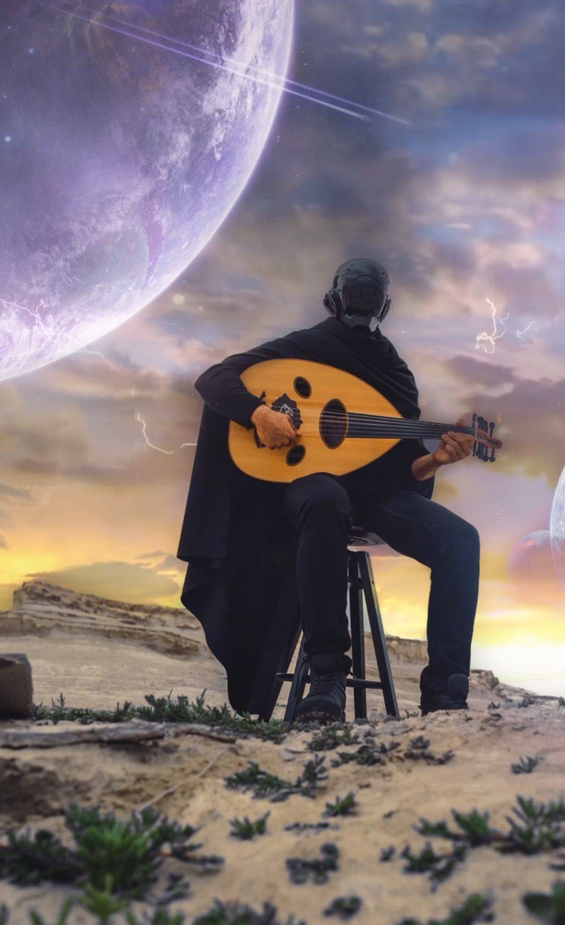 خلف الخوذة.. "يد العود": الغموض يفتح الباب.. والموسيقى هي ما يبقى بذاكرة الجمهور