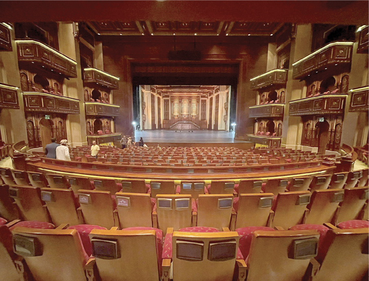 مسقط.. وجهة سياحية طبيعية وثقافية فريدة