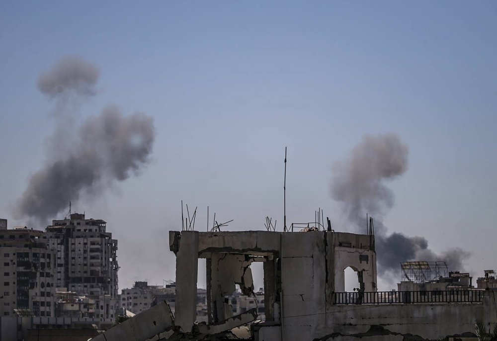 الجيش الإسرائيلي يوسع غاراته على غزة من أجل إجبار السكان على النزوح غرباً