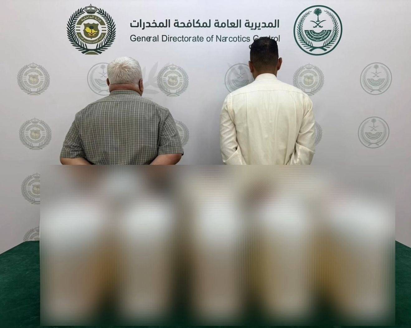 السعودية : ضبط 142 كيلوجراماً من مادة الشبو بالمدينة المنورة مخبأة في حافلة نقل