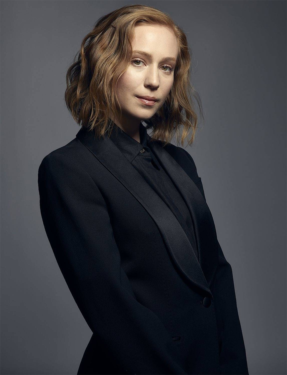 الممثلة الأمريكية هانا أينبندر تهتف لتحرير فلسطين من على منصة تتويجها بجائزة الإيمي العالمية