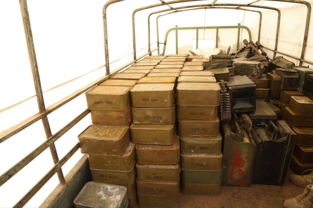 دمشق تضبط أسلحة &laquo;ثقيلة&raquo; معدّة للتهريب... وأخرى مسروقة من مخازن النظام