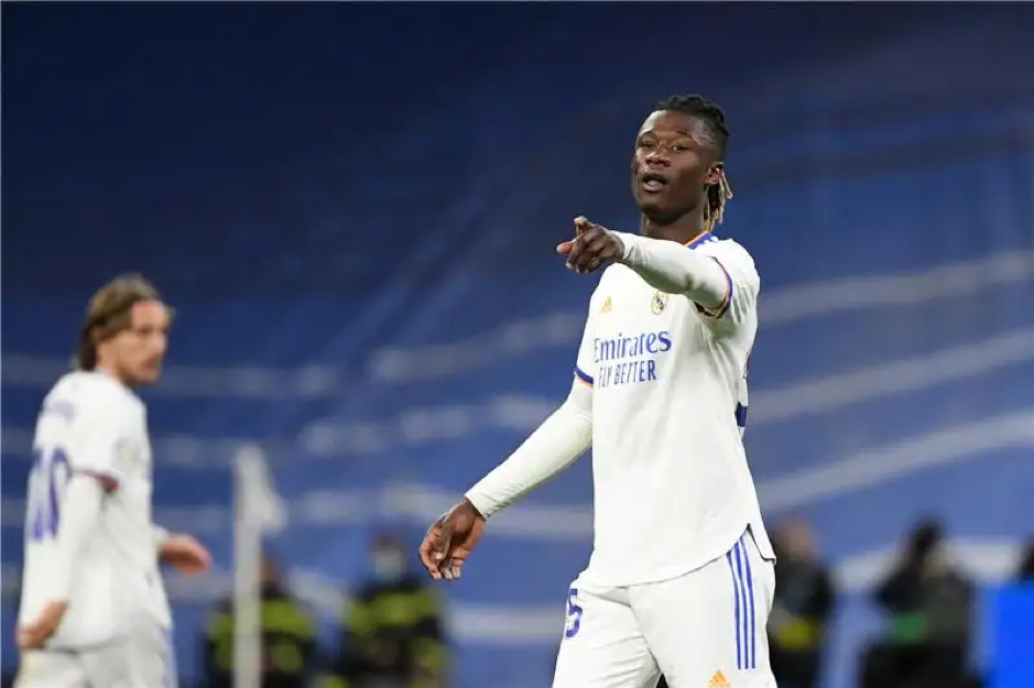 موعد عودة إدواردو كامافينجا إلى مباريات ريال مدريد