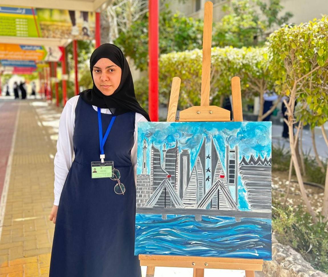 مدرسة سار الثانوية للبنات.. معرض فني ينبض بالإبداع