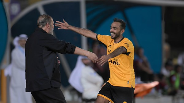 كهربا وسام مرسي يتصدران اهتمامات الصحافة الكويتية في الدوري