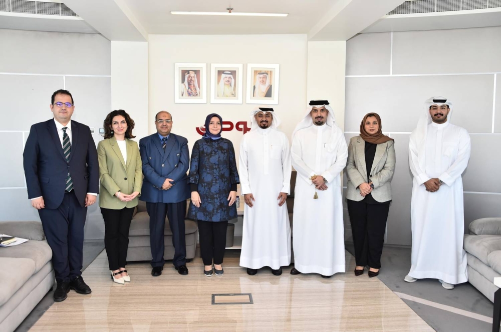 رئيس تحرير "الوطن" يستقبل السفيرة التركية في البحرين