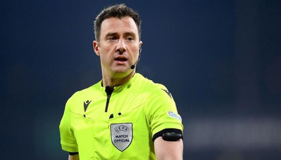 تعيين الحكم الألماني فليكس زوير لإدارة مباراة مانشستر سيتي ونابولي في دوري الأبطال