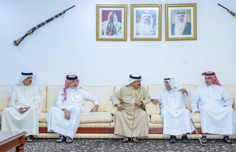 الملك يقدم التعازي والمواساة إلى أفراد عائلة النعيمي