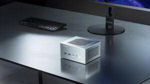 Topfeel تكشف عن حاسوب DeskOne T2 Mini PC المدمج بمعالجات Ryzen AI ودعم USB4 وذاكرة تصل إلى 128GB