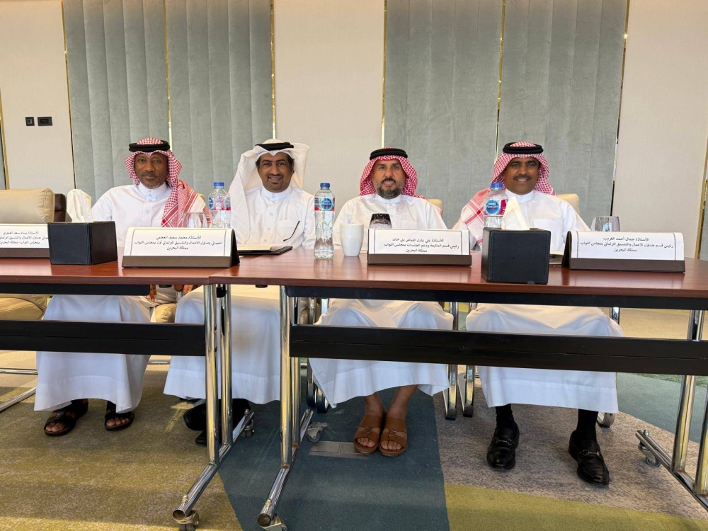 "أمانة النواب" تواصل تدريب موظفيها بمركز الدبلوماسية البرلمانية العربية بالبرلمان العربي