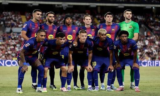 برشلونة ضد نيوكاسل.. غياب لامين يامال وعودة دي يونج في قائمة دوري الأبطال