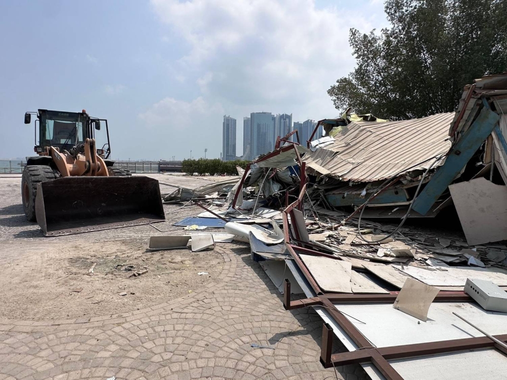 إخلاء "منتزه الدولفين" بكورنيش النادي البحرين