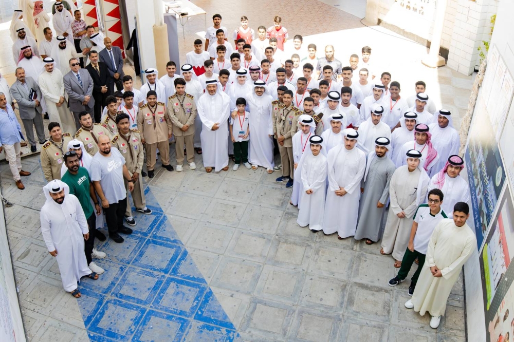 وزير التربية والتعليم يزور ثانويات الهداية الخليفية للبنين وسار والنور للبنات