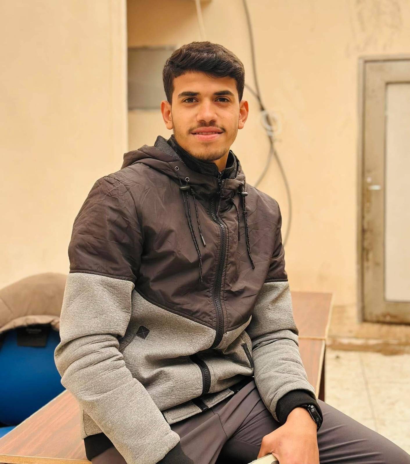 استشهاد الصحفي محمد الصوالحي إثر قصف للطيران الإسرائيلي مدينة غزة