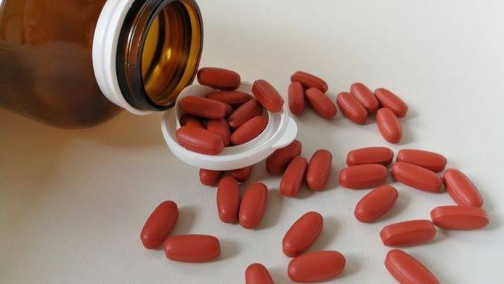 مكمل الحديد.. من فائدة إلى خطر يهدد الأطفال والحوامل